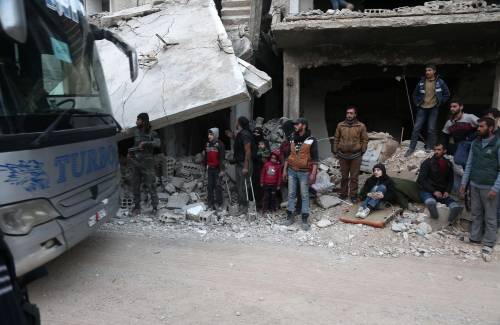 La Ghouta è pronta alla resa e a Damasco si festeggia