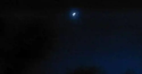Notte di paura nei cieli italiani: "Cos'è quella scia luminosa?"