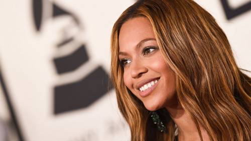 Beyoncé morsa in viso da un'attrice: è polemica