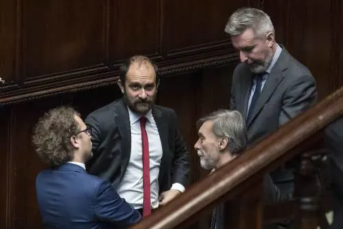 Il Pd elegge i capigruppo. Sono Delrio e Marcucci
