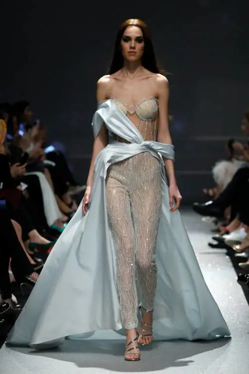 Mercedes-Benz Fashion Week: i look hot
