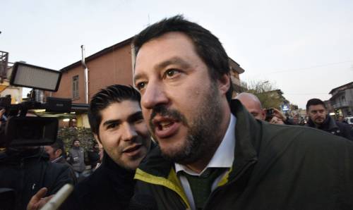 Reddito di cittadinanza, Salvini dice sì ma se "temporaneo"