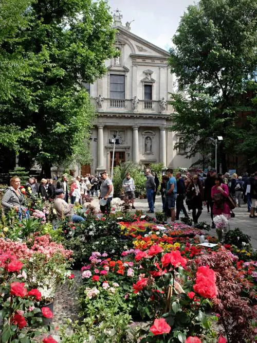 Tra Brera e il Castello la città che non chiude nel ponte delle feste