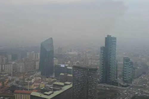 Associazioni e ambientalisti: "Subito un piano anti smog"
