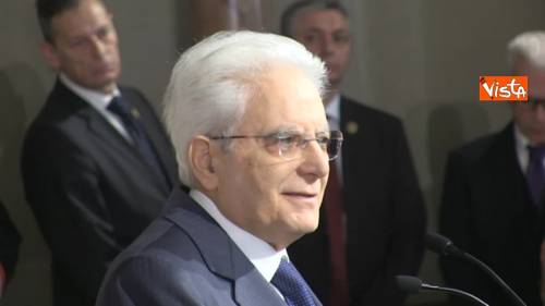 Mattarella certifica lo stallo: "Ora valuterò come uscirne"