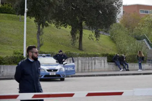 Si uccide all'università nel giorno della laurea: non aveva finito gli esami