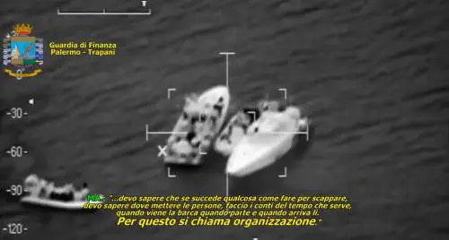 Sbarchi organizzati da jihadisti: così portano i clandestini in Italia