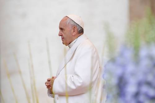 Il Papa sul momento politico: "Ci vogliono profeti di speranza"