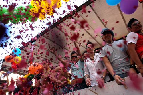Il Comune finanzia il Gay pride, scoppia la polemica a Salerno