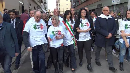 Una fiaccolata per Pamela, la madre: "Chiedo giustizia"