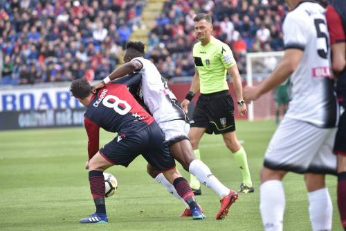 Il Cagliari batte 2-1 l'Udinese: Oddo ora rischia l'esonero