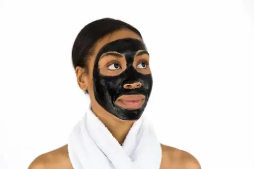 Maschera all'argilla: quale scegliere per far splendere la pelle