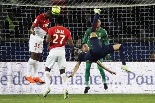 Ligue 1, il Psg asfalta 7-1 il Monaco. Il club monegasco rimborsa il biglietto ai tifosi