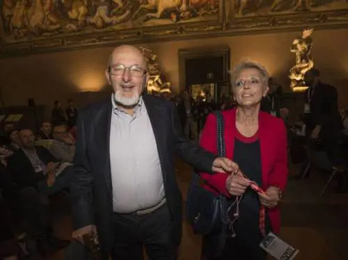 I genitori di Matteo Renzi a processo per presunte fatture false