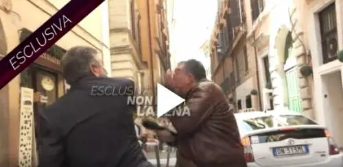 Dalla testata alla sberla L'ex ministro come Spada