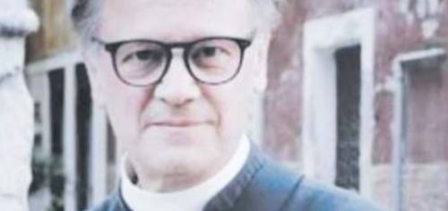 Padre Florian, il prete oscuro che dice messa per i "cattivi"