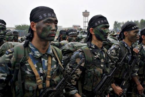 Un’esercitazione militare della Cina manda un messaggio di guerra a Trump
