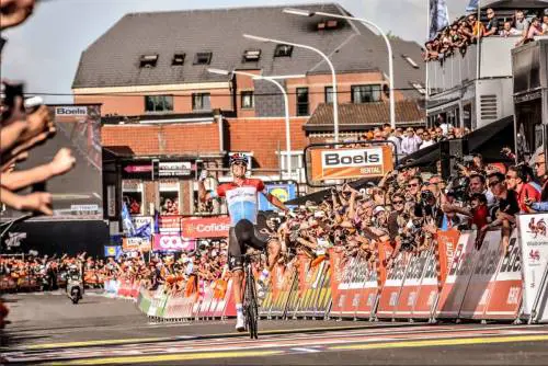 Nibali, Liegi da dimenticare Jungels batte l'altra Italia