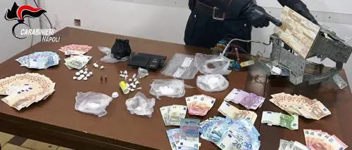 Scacco alla gang dello spaccio in rosa, 24 arresti