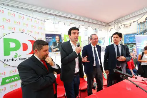 Martina: "Per confrontarsi con noi M5S smetta le trattative parallele"