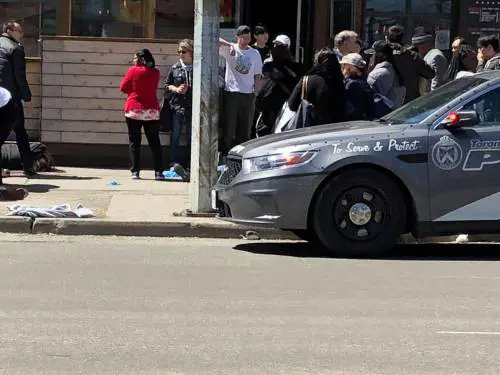 Canada, furgone sui passanti: nove morti a Toronto