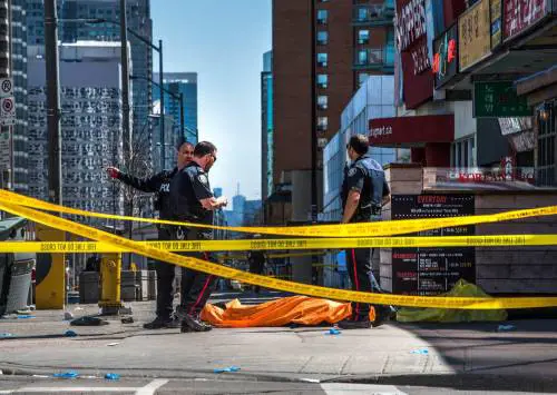 Toronto, furgone sui pedoni: in manette uno studente armeno