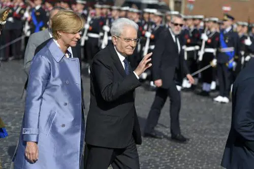 Da notaio a interventista Mattarella cambia  stile per smuovere i partiti