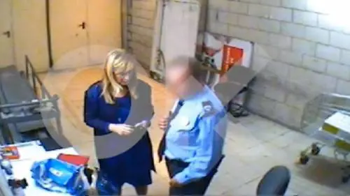 Dopo la laurea tarocca il furto in negozio La zarina "populista" di Madrid si dimette