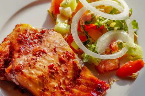 Ecco la dieta che ritarda la menopausa