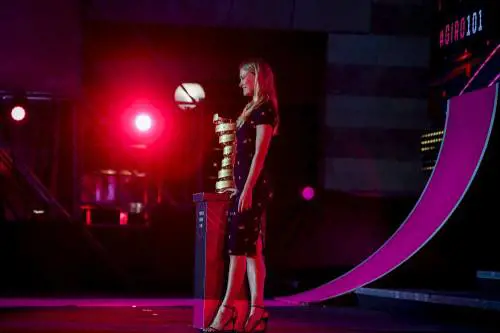 Ecco chi è Bar Refaeli: la bella madrina israeliana del Giro d'Italia