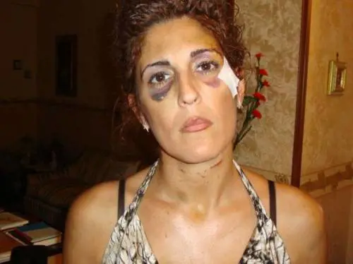 Bracciali elettronici finiti Ma lo stalker torna libero