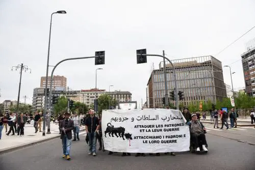 Anarchici, corteo flop con 300 manifestanti e 550 agenti di polizia