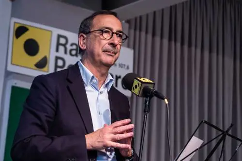 Allo sfogatoio Pd, Sala arringa contro Renzi: "Un gruppo di 10 saggi per rifare il partito"