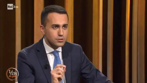 I grillini: andiamo al voto subito. E sdoganano il doppio mandato