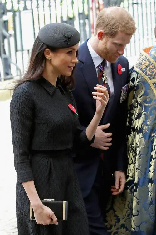 Meghan Markle, nozze tra Whitney Houston e i pianti per l'abito