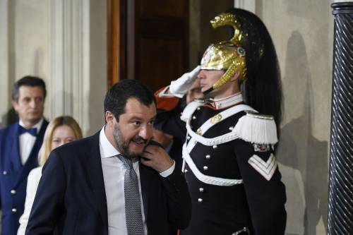 Salvini: "Un esecutivo di centrodestra o si ritorni al voto in estate"