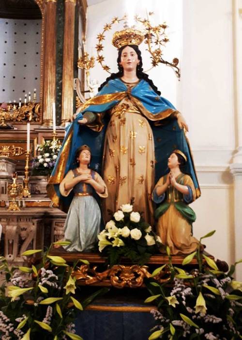 Furto sacrilego: profanata la statua della Madonna