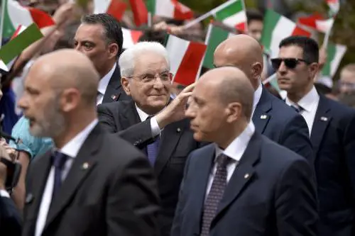 Mattarella avvisa Lega e M5S: "La scelta dell premier? Prerogativa del Colle"