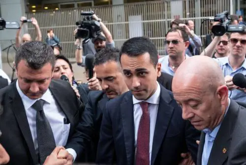 M5s copre le balle di Conte