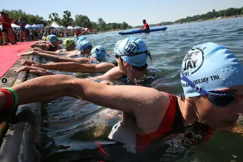 "Deejay chiama il triathlon" e Idroscalo fa il tutto esaurito