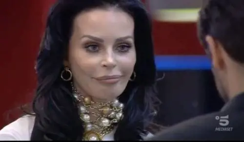 Nina Moric: "Vi racconto il mio periodo più buio"