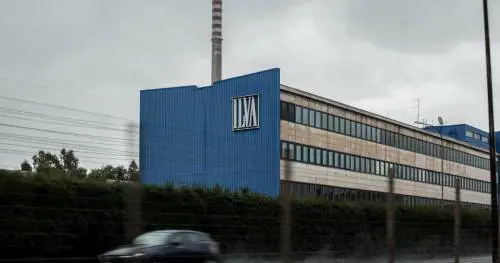L'Ilva conta un'altra vittima: operaio ucciso da una fune
