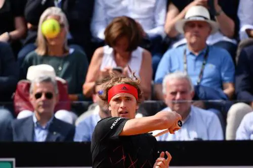 Roland Garros : bene Zverev, vince Berrettini, subito fuori Ostapenko