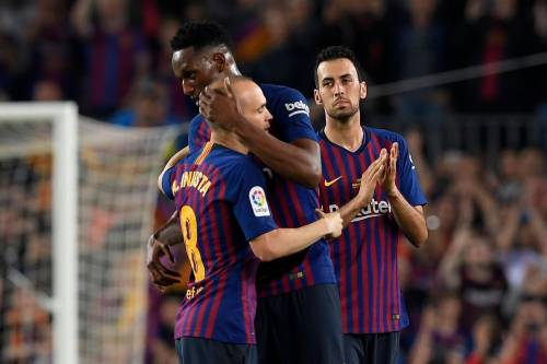 Il commovente addio di Iniesta al Barcellona