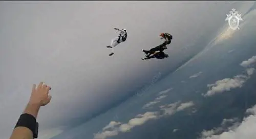 Basilicata, non si apre il paracadute. Muore 45enne