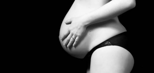 Vicenza, donna costretta a lavorare fino al parto: è estorsione