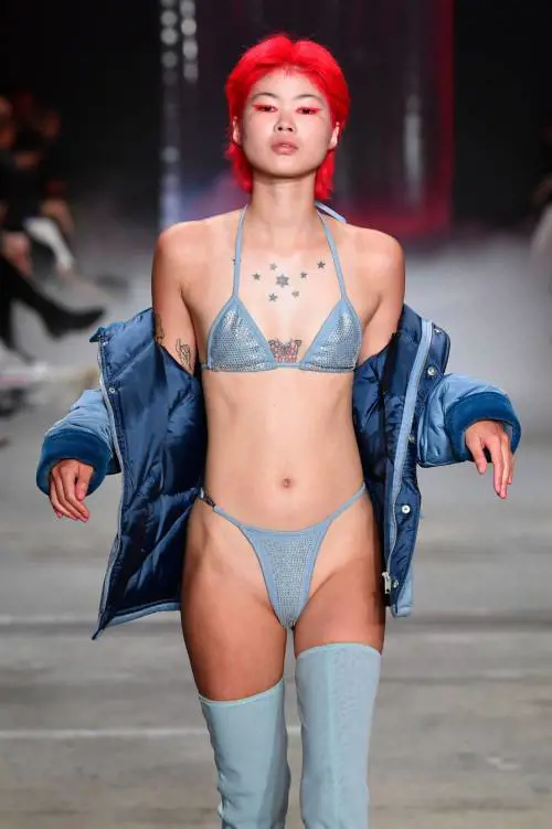 Moda mare: arriva il trend del costume hard