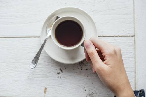 Caffè: come capire quando se ne beve troppo