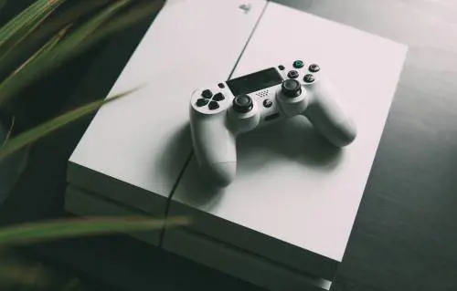PS5: Sony anticipa la data di lancio
