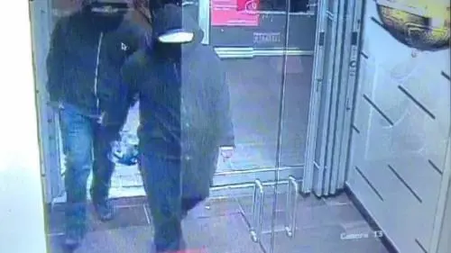 Canada, bomba nel ristorante. I due attentatori sono in fuga